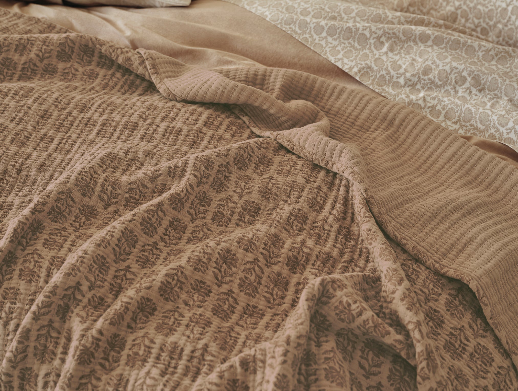 Mirada Organic Matelasse Coverlet - Image 4