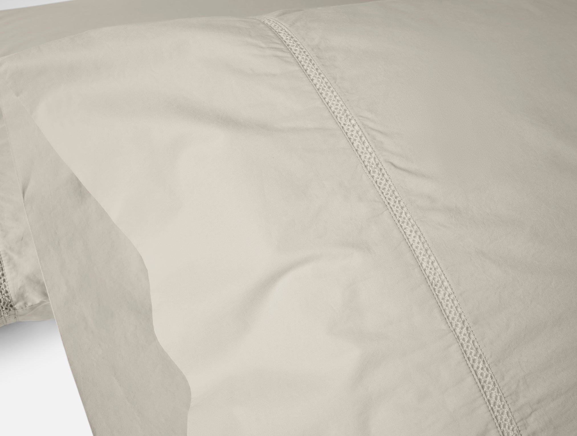 Refined Organic Percale Sheet Set - Image 2